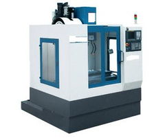 數(shù)控加工中心與模具制造 現(xiàn)代機(jī)械加工的關(guān)鍵環(huán)節(jié)